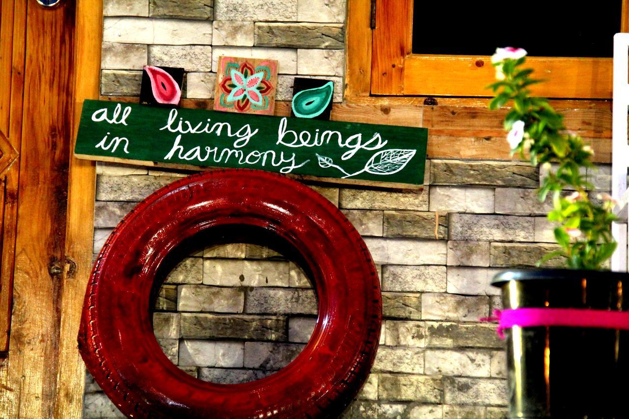 Bros Hostel Manali エクステリア 写真