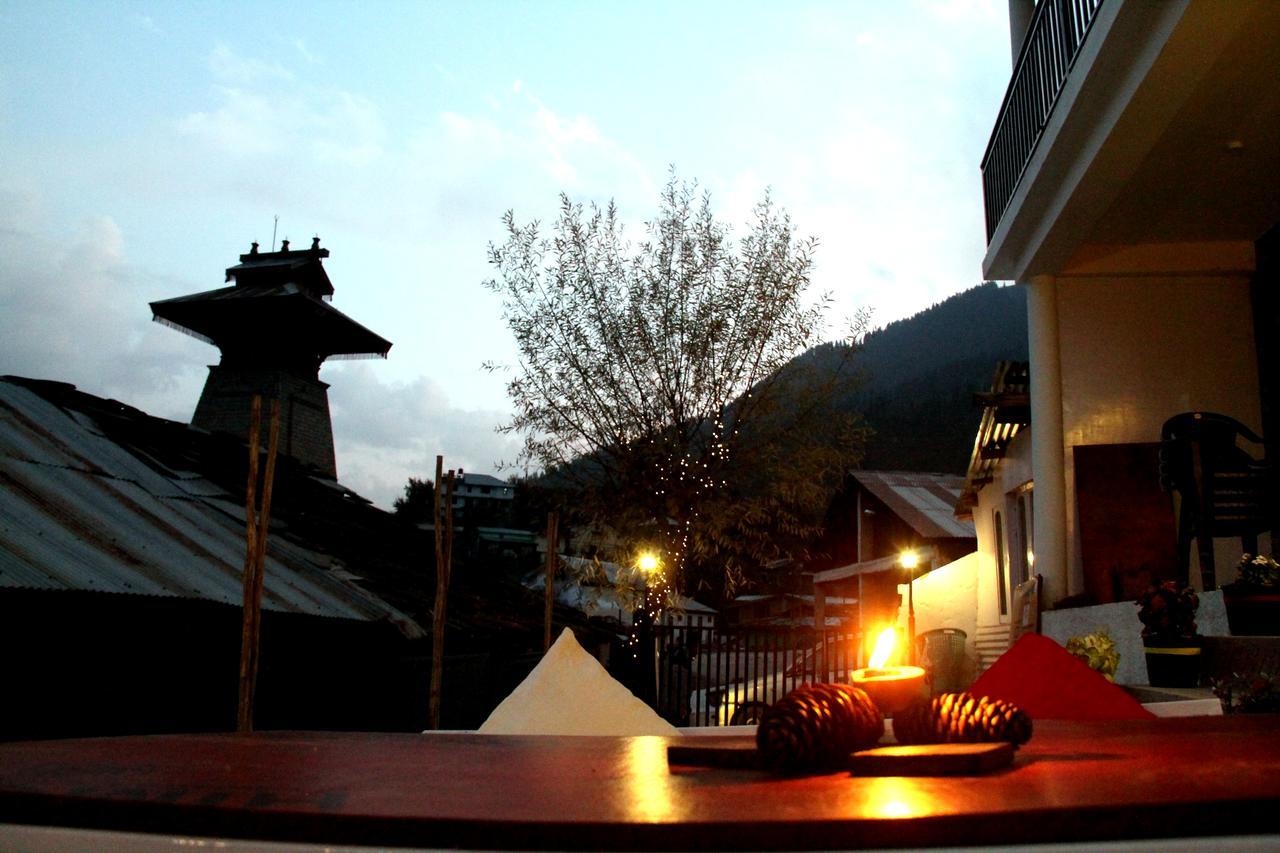 Bros Hostel Manali エクステリア 写真